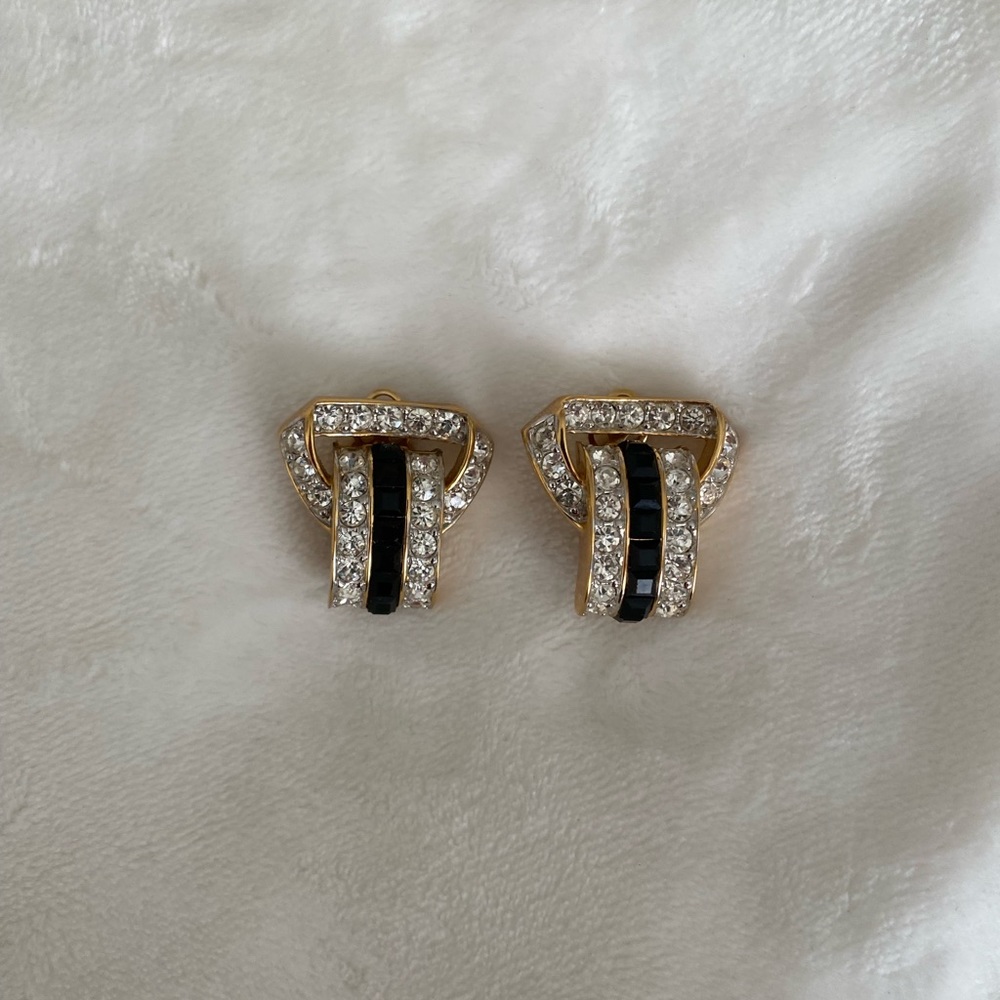 D’Orlands costume earrings clip